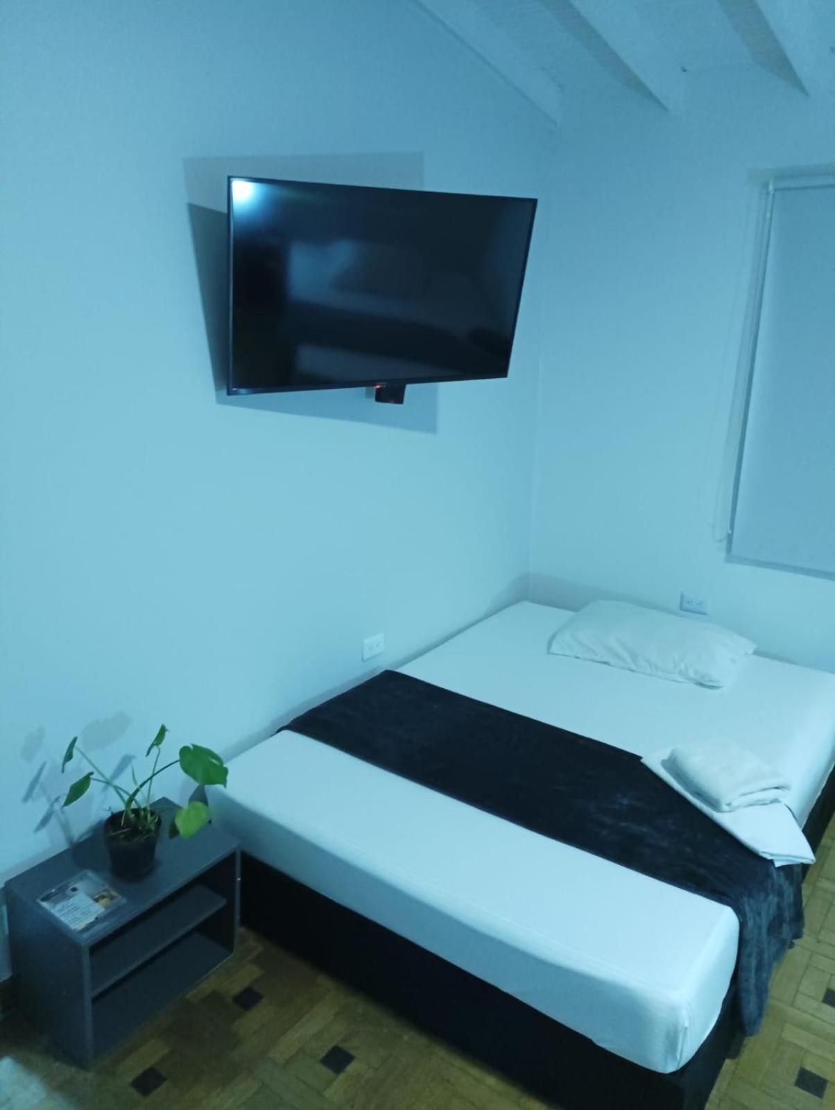 Hotel La Carpita Medellín Extérieur photo